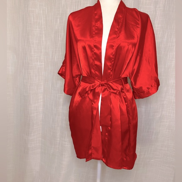 Frederick's of Hollywood Other - FREDERICK'S OF HOLLYWOOD RED SATIN SILK ROBE